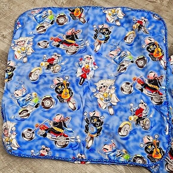 Unique Elvis Pig Pillowcase Covers Set of 2 used - Picture 1 of 10